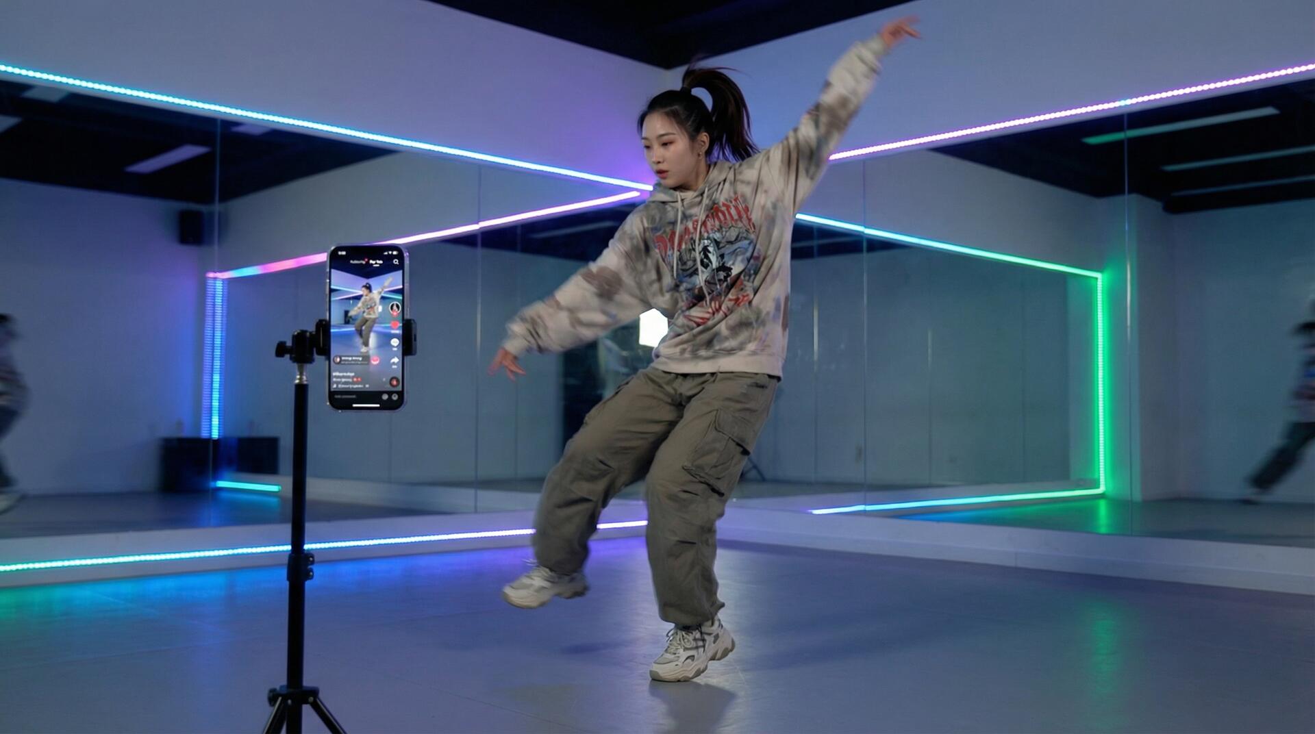 小马拉大车视频